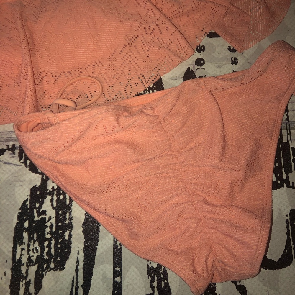 Peach Swimsuit🍑